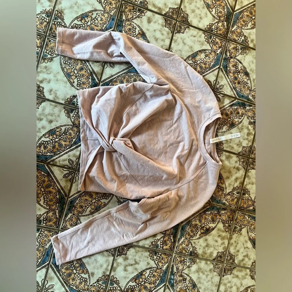 Lululemon gather pale pink pullover sweatshirt comfy soft Long Sleeve 4 twist